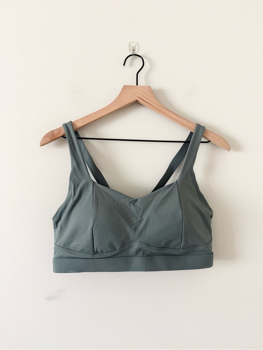 Running Girl Criss-Cross Strappy Sports Bra Sage Green - Size XL